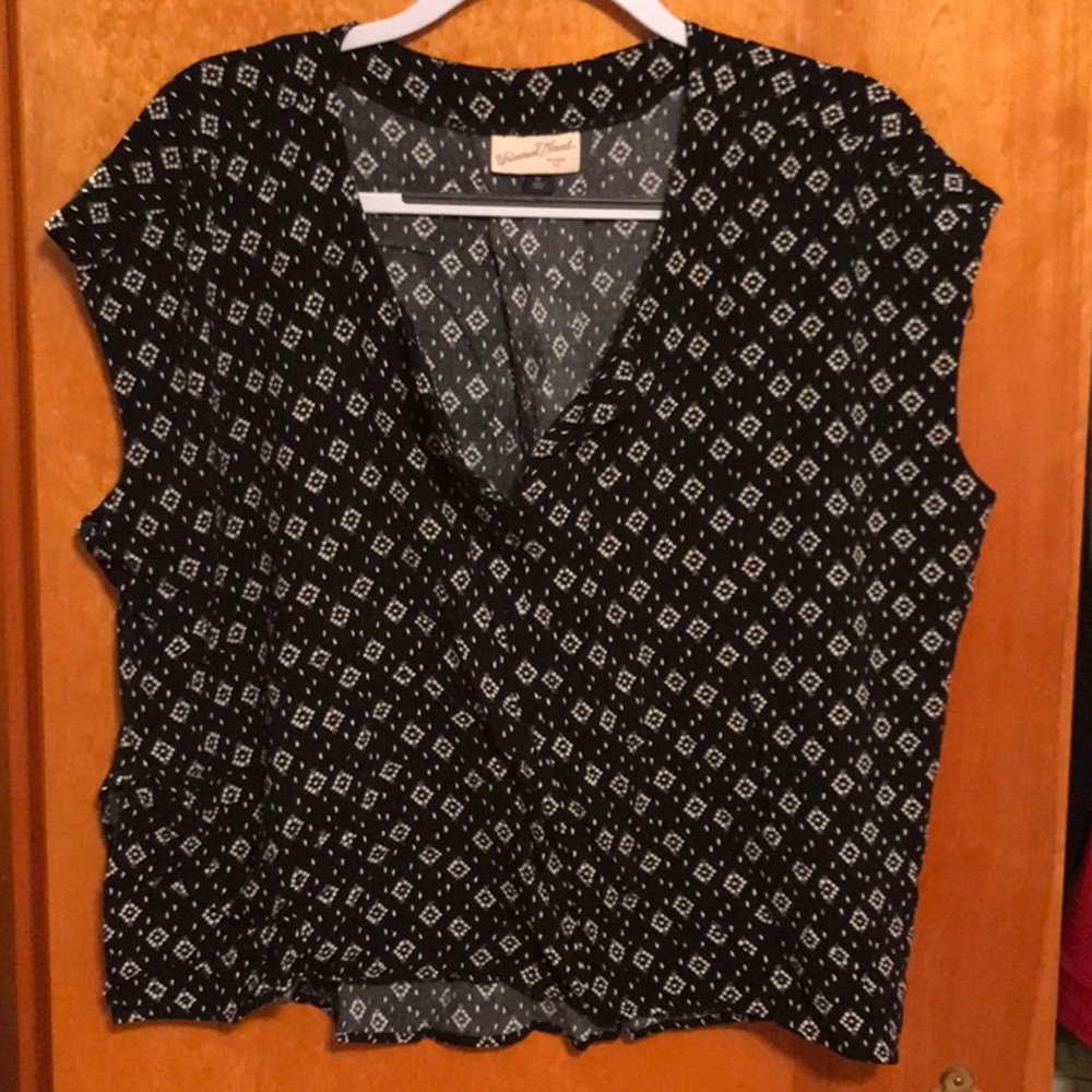 V-Neck Top/Blouse